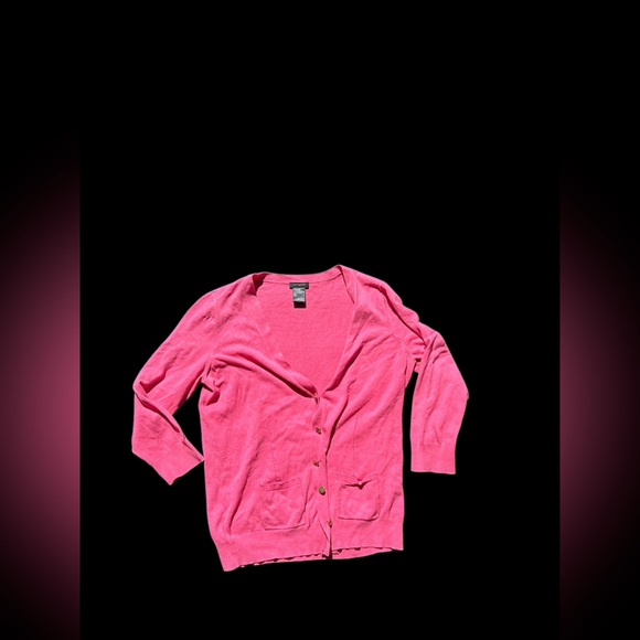 ✨Pink Ann Taylor cardigan with button front closure✨ - Picture 1 of 4